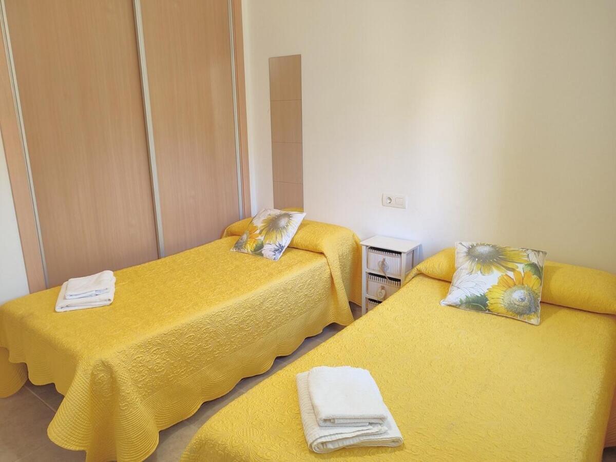 Casares Del Sol Apartment ภายนอก รูปภาพ